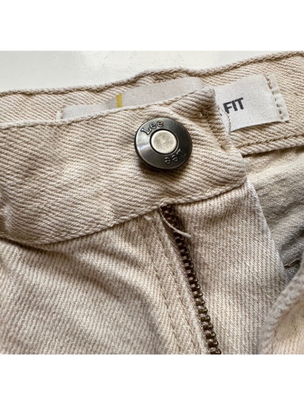 Vintage Lee Cutoff Jean Shorts Size 30 Tan Denim Distressed 9.5 Rise - Picture 4 of 11